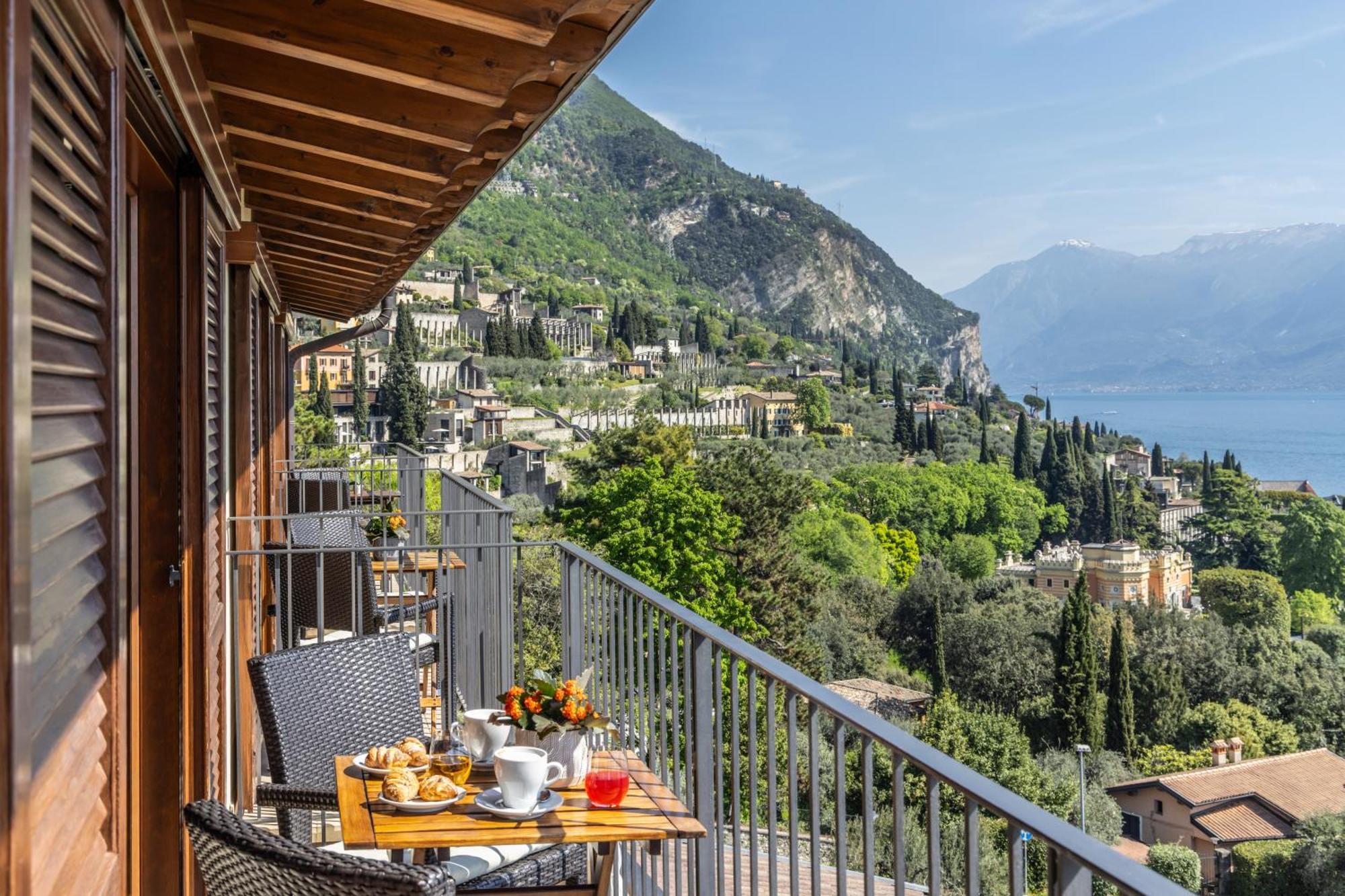 Hotel Meandro - Lake View Gargnano Extérieur photo